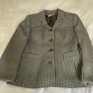 Georgia Armani jacket size 6 excellent condition